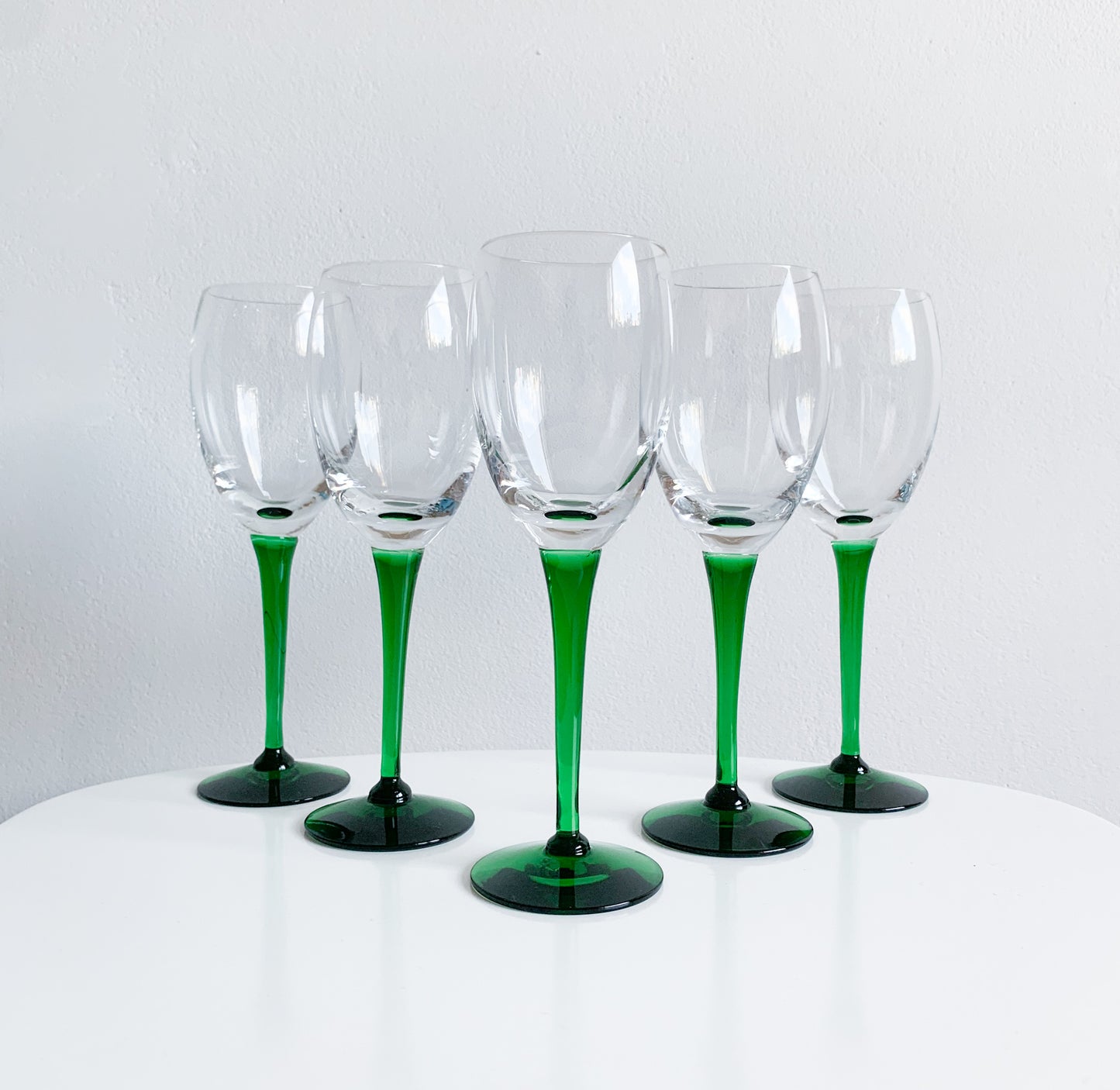 Saara Hopea Nuutajärvi | 5 Wine Glasses Traviata
