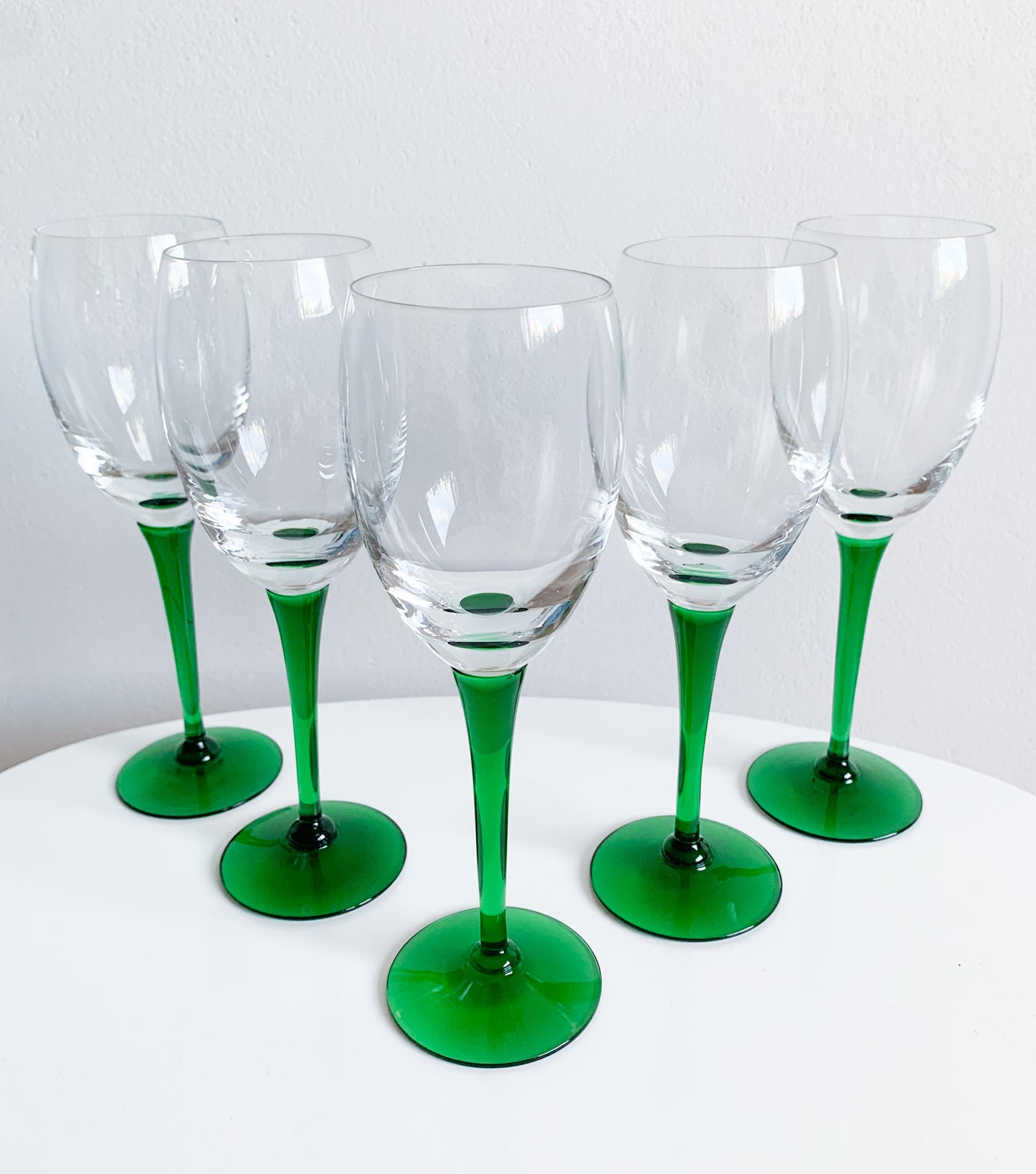 Saara Hopea Nuutajärvi | 5 Wine Glasses Traviata