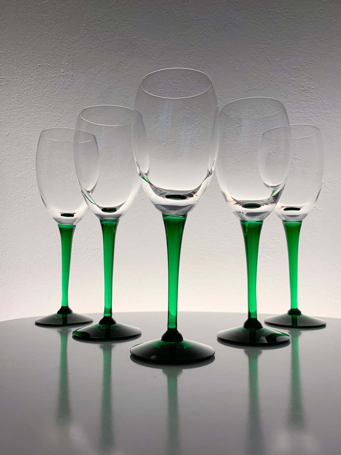 Saara Hopea Nuutajärvi | 5 Wine Glasses Traviata