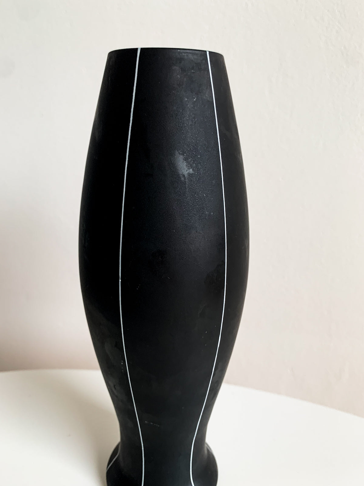Riihimaen Lasi Aimo Okkolin Black Vase with White Stripes