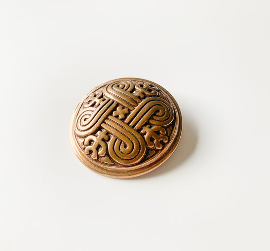 Kalevala Koru, Large bronze brooch Hannunvaakuna