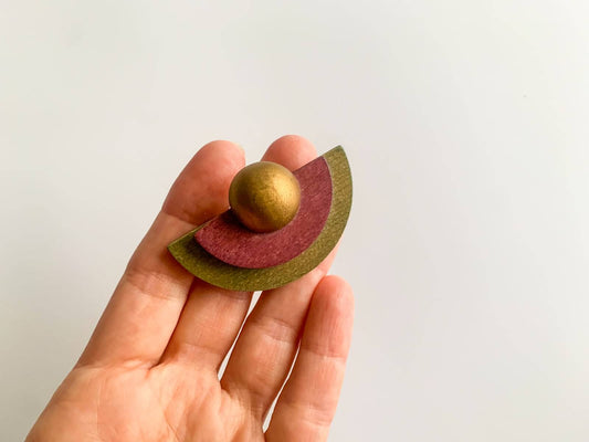 Aarikka Finland Wood Brooch Gold Colored Sphere