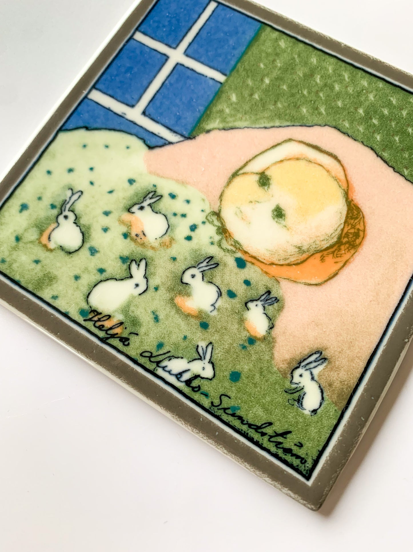 Arabia Finland | Baby wall plaque by Heljä Liukko Sundström