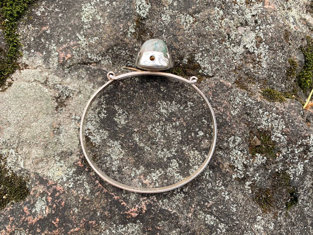 Midmod silver bracelet with jasper gemstone, designer Martti Viikinniemi, 1966 Finland