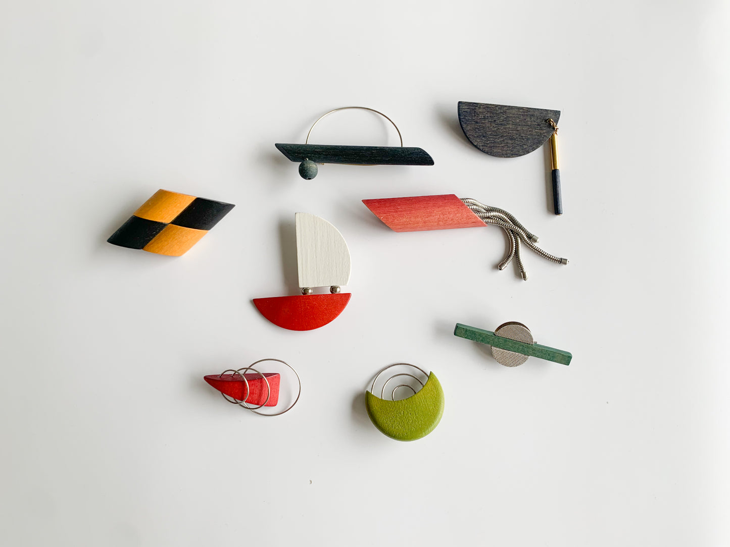 Wooden and metal brooch Pendulum by Aarikka Finland