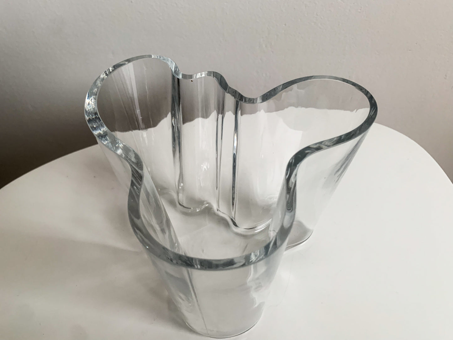 Alvar Aalto Vase Savoy 12 cm Signed, Iittala Finland