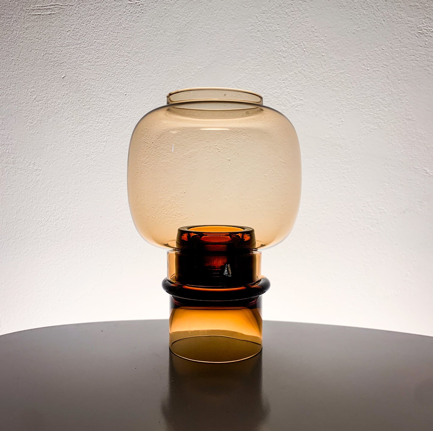 Heikki Orvola Nuutajärvi | Tuikku candle holder, smoky amber