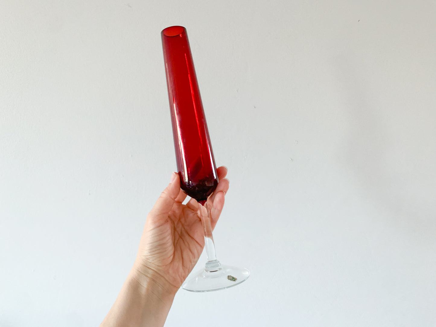 Ruby footed mid-century modern vase, Elme Sweden, 1950-60s