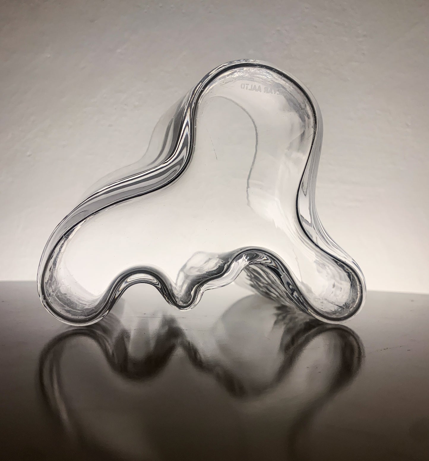 Alvar Aalto Vase Savoy 12 cm Signed, Iittala Finland