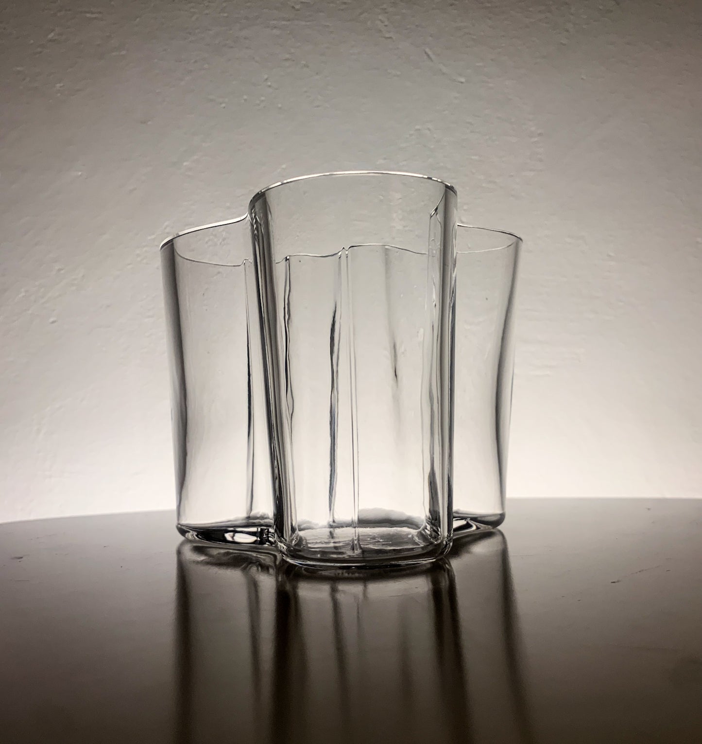 Alvar Aalto Vase Savoy 12 cm Signed, Iittala Finland
