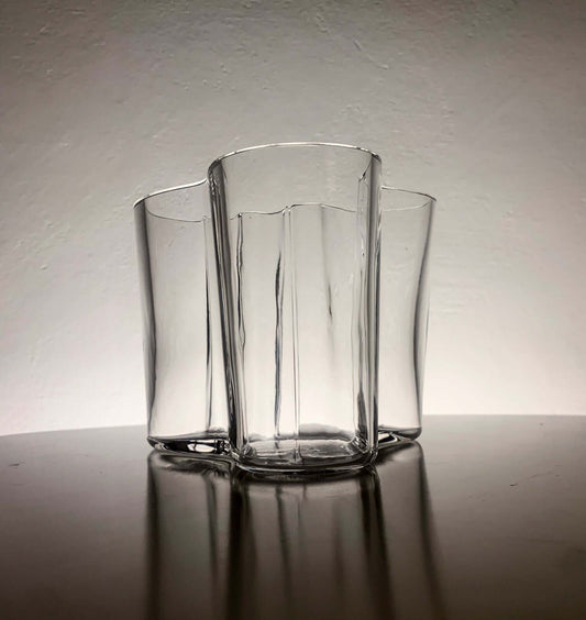 Alvar Aalto Vase Savoy 12 cm Signed, Iittala Finland