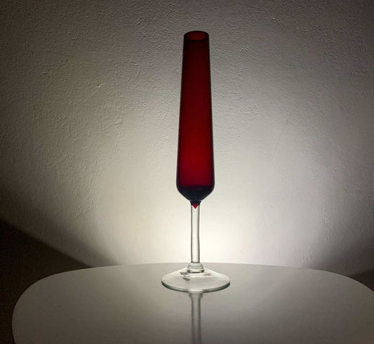 Ruby footed mid-century modern vase, Elme Sweden, 1950-60s
