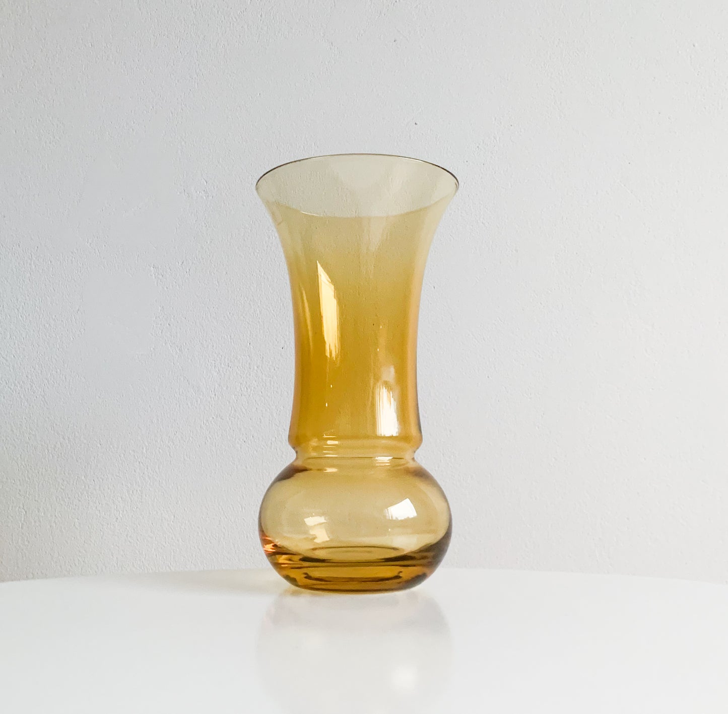 Tamara Aladin for Riihimäen Lasi | Sirkka amber vase
