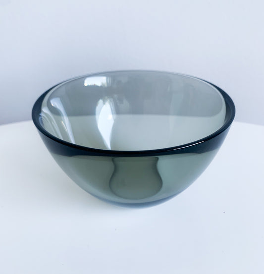 Sven Palmqvist for Orrefors | Fuga bowl grey 12 cm