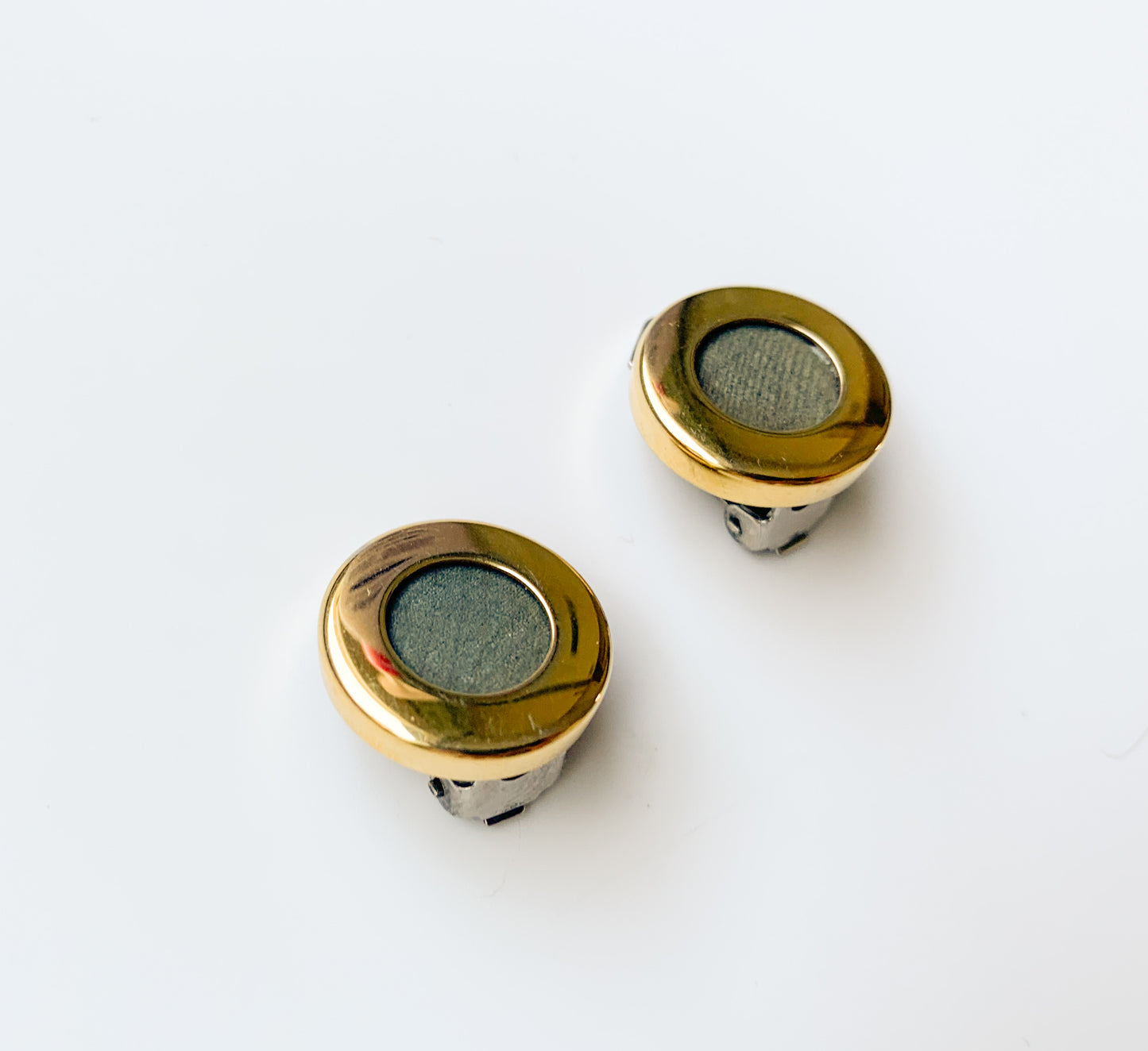 Aarikka Finland | Gold Tone Clip-on Earrings