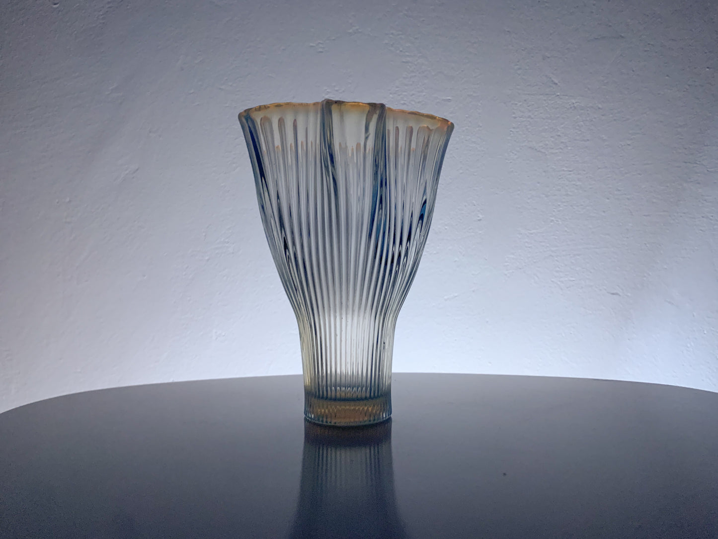Vintage opalescent glass vase Reffla, designer Arthur Percy, Gullaskruf Sweden, 50s