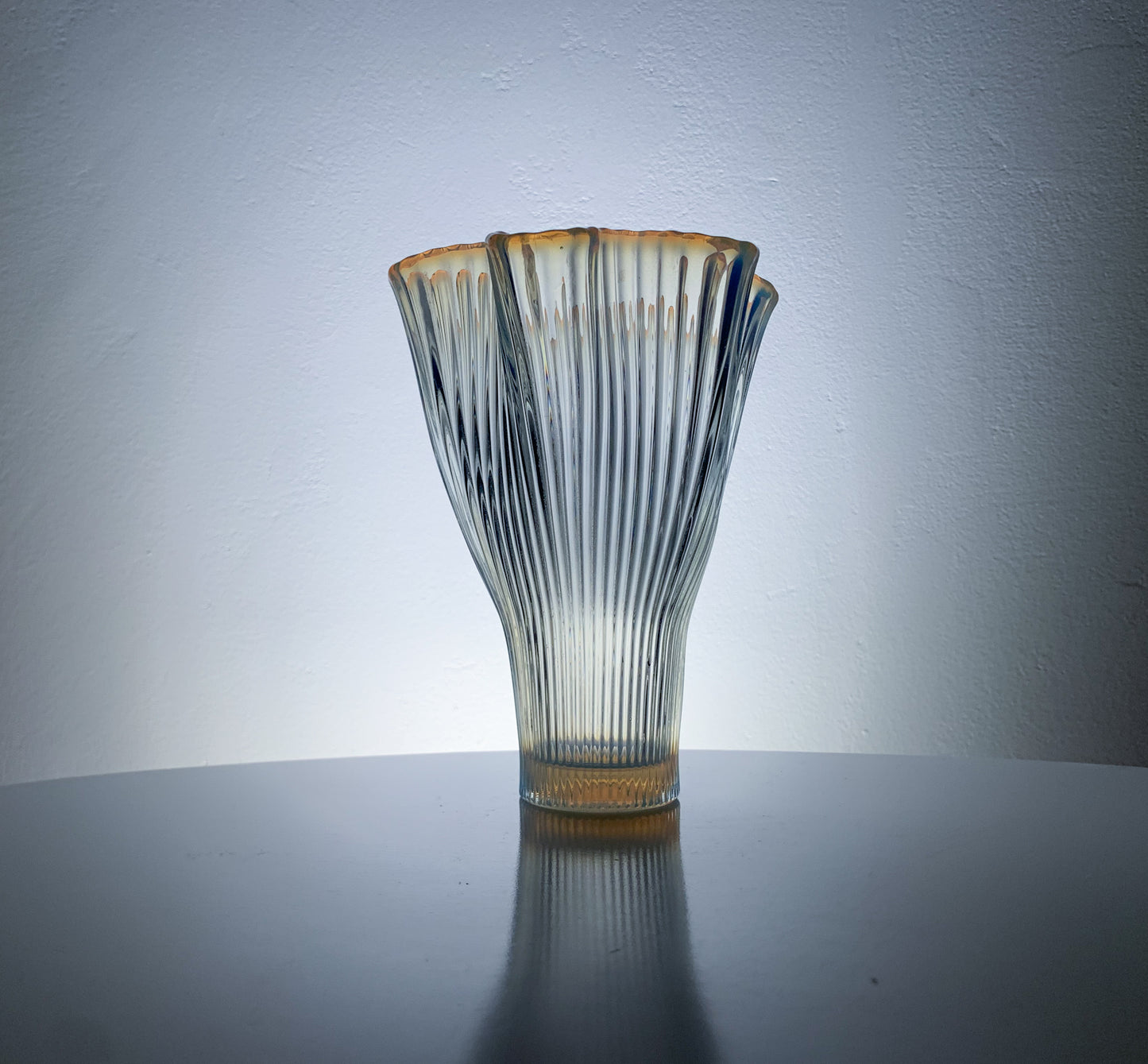 Vintage opalescent glass vase Reffla, designer Arthur Percy, Gullaskruf Sweden, 50s