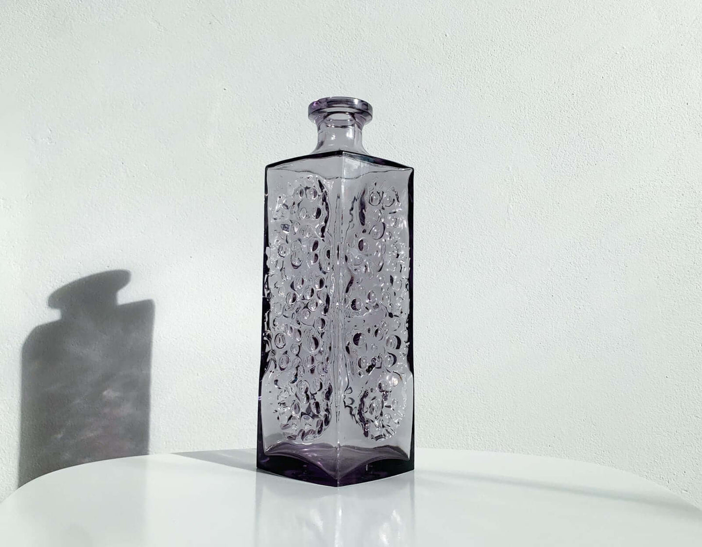 Riihimaki Eero Rislakki, Heavy Purple Decanter Lara, Finland 1970s