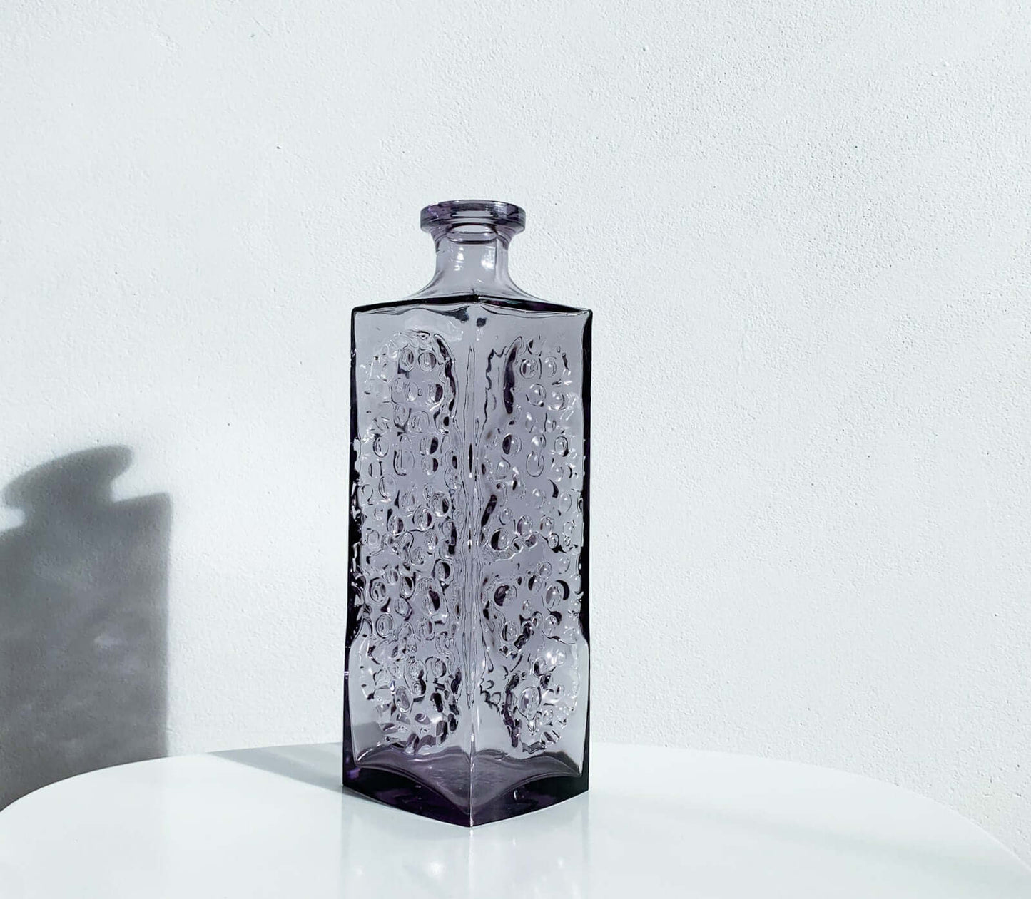 Riihimaki Eero Rislakki, Heavy Purple Decanter Lara, Finland 1970s