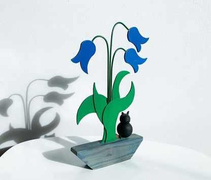 Wooden Decor Plump Cat Under a Flower, Johan Finland