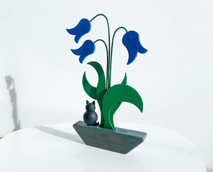 Wooden Decor Plump Cat Under a Flower, Johan Finland