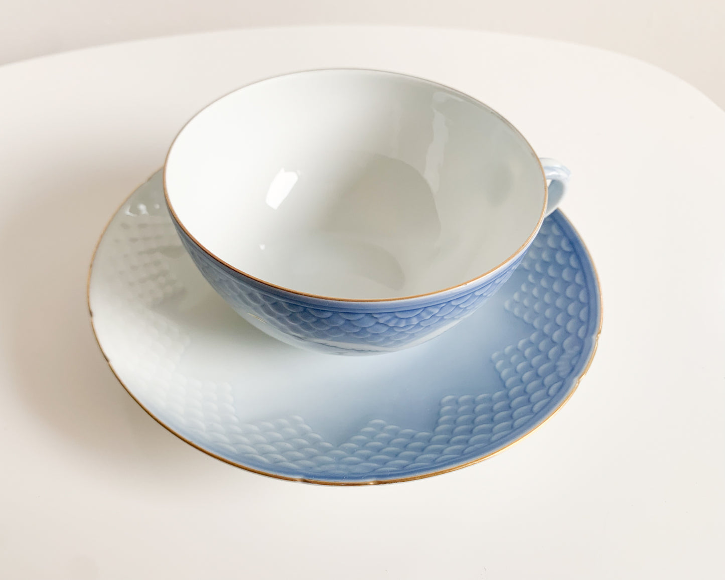 Seagull Tea Cup and Saucer, Fanny Garde for Bing & Grøndahl, Denmark