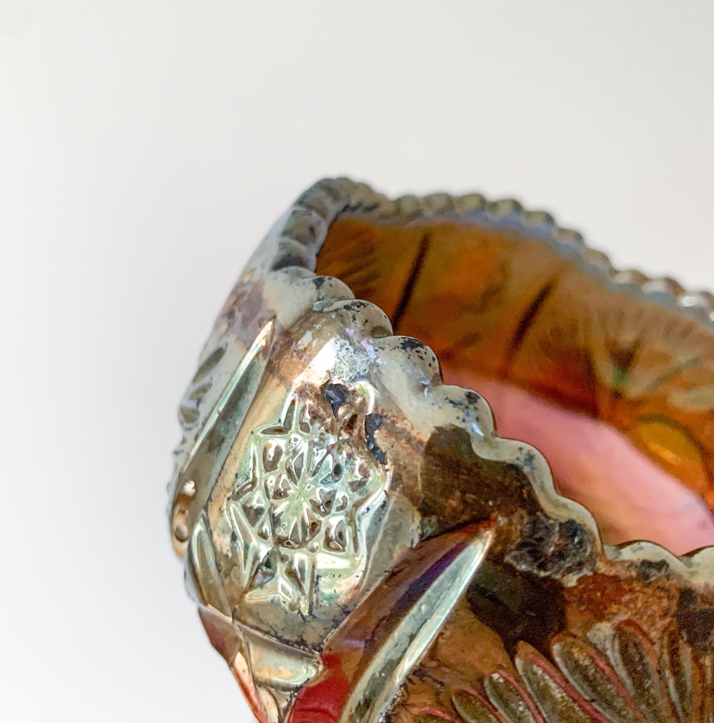 Riihimäen Lasi | Starburst carnival glass sugar bowl