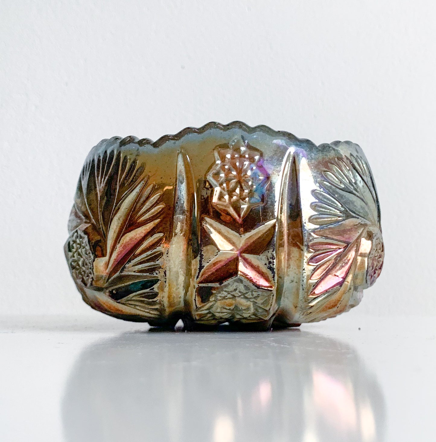 Riihimäen Lasi | Starburst carnival glass sugar bowl