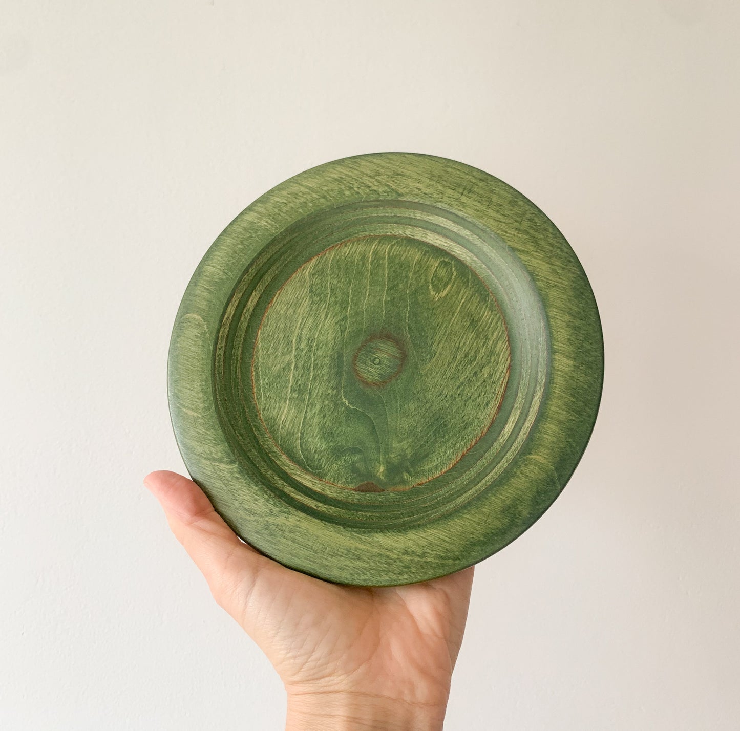Eero Saarinen | Tailio Design Finland | Green birch serving plate