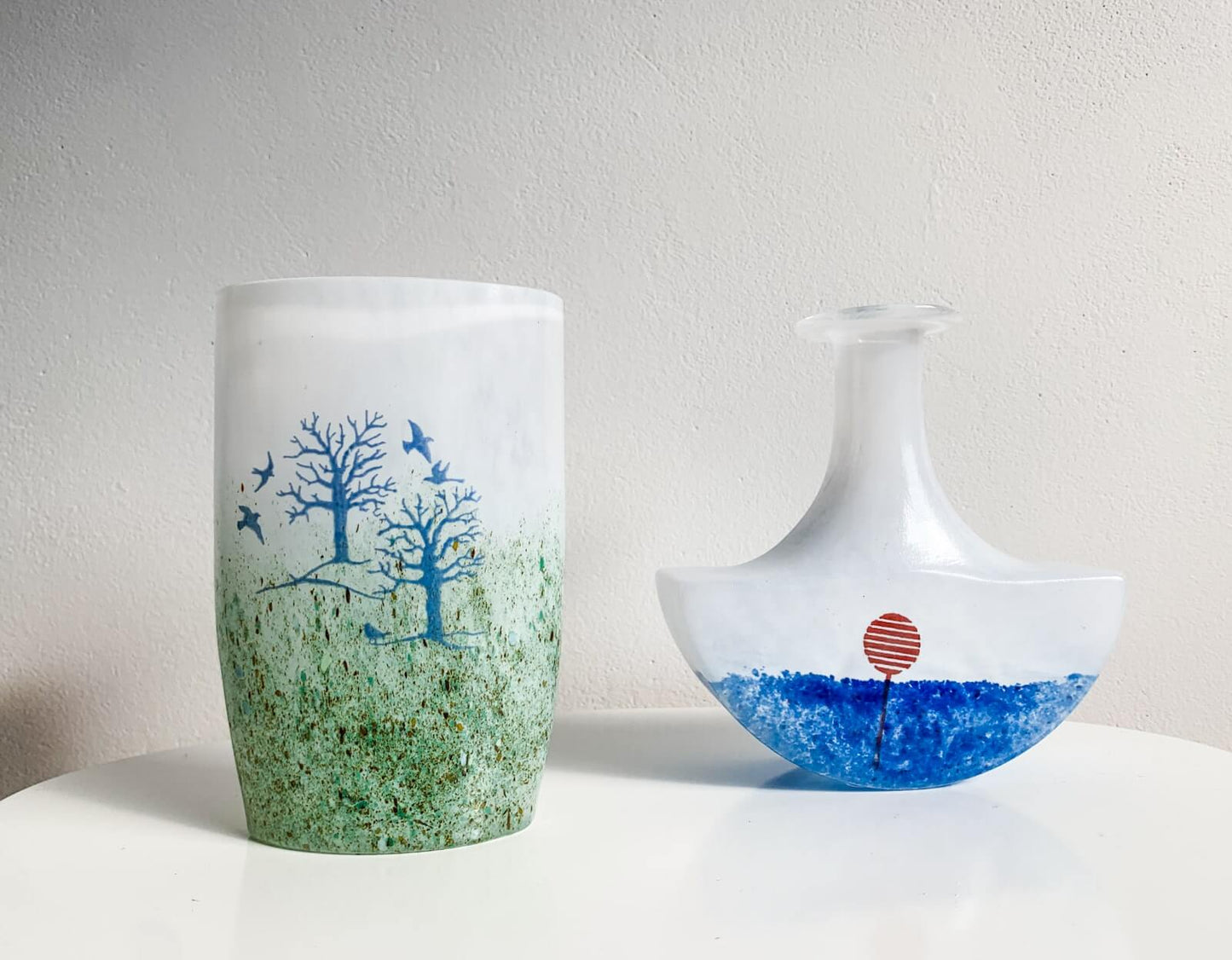 Kjell Engman Kosta Boda, Vase October Sweden 1980s