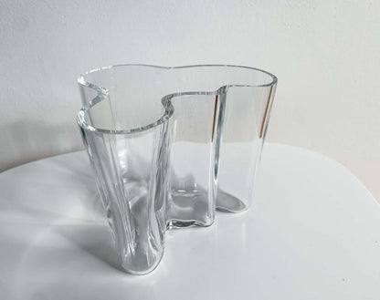 Alvar Aalto, Savoy Aalto Vase 12 cm Signed, Iittala Finland