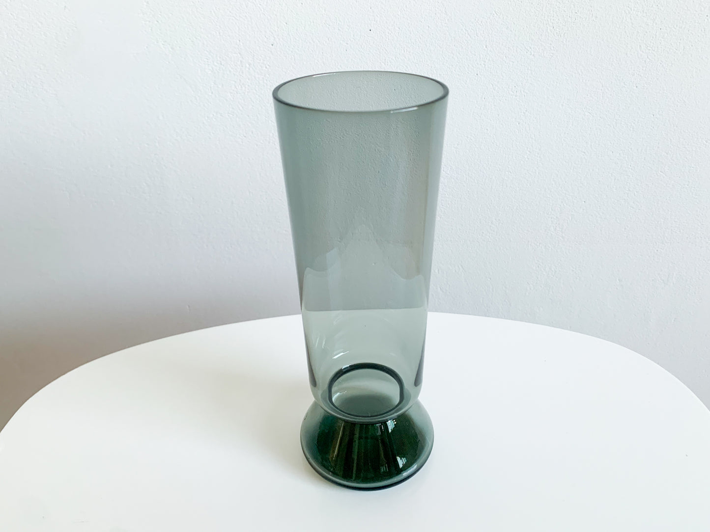 Kaj Franck Nuutajarvi, Modernist vase art object 1428, Finland 1960s