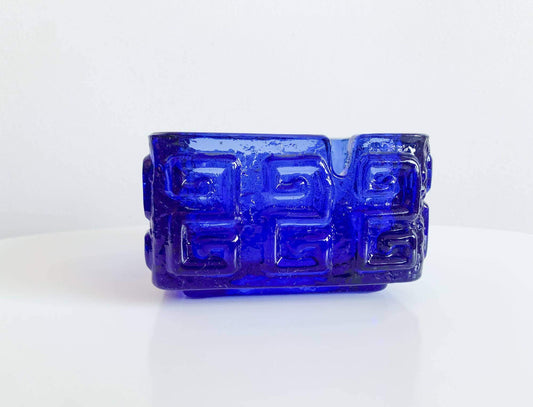 Glass object, bowl and ashtray Taalari by designer Tamara Aladin, Riihimaki Finland, 1967-75