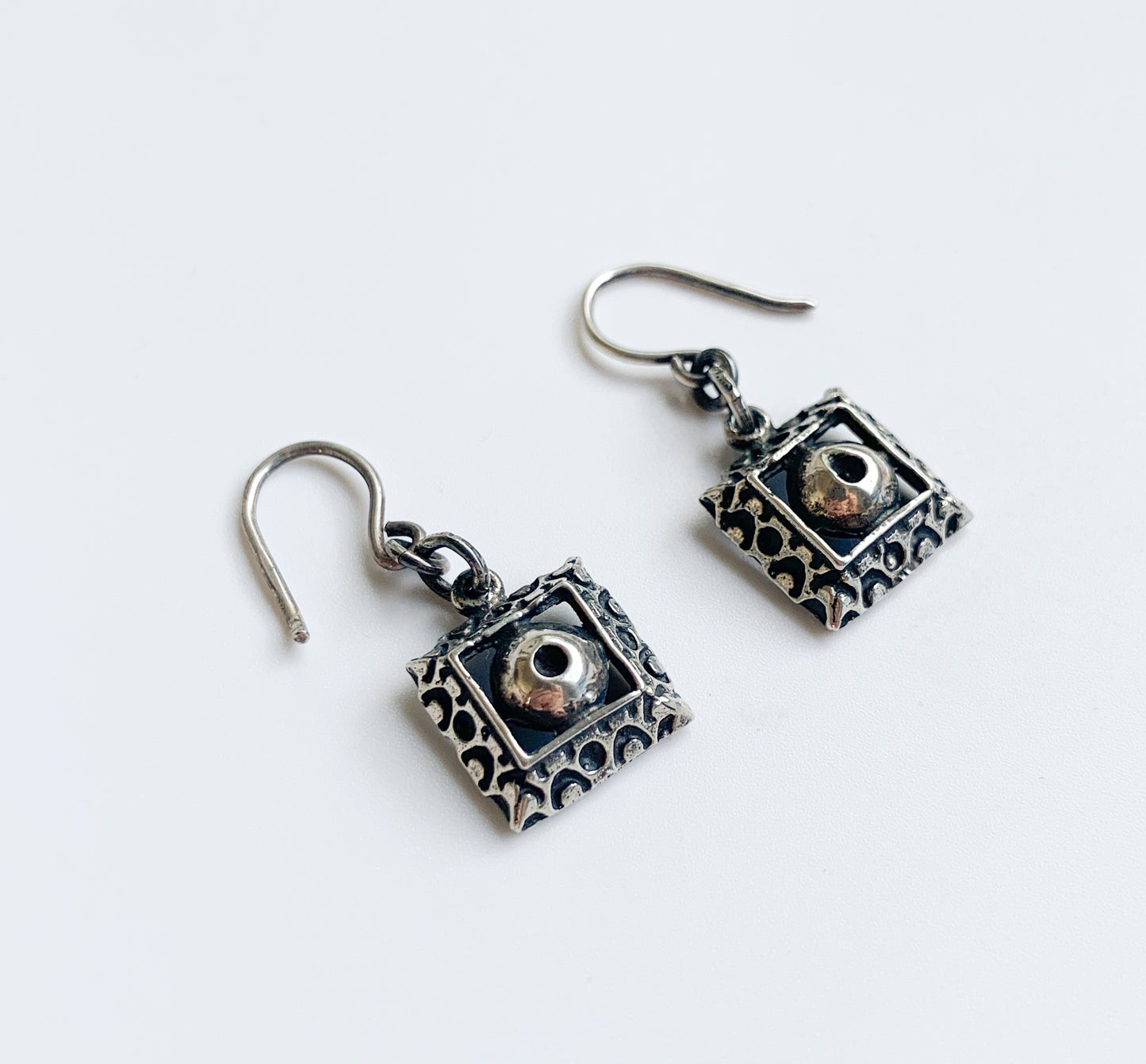 Silver modernist earrings | Pentti Sarpaneva for Turun Hopea