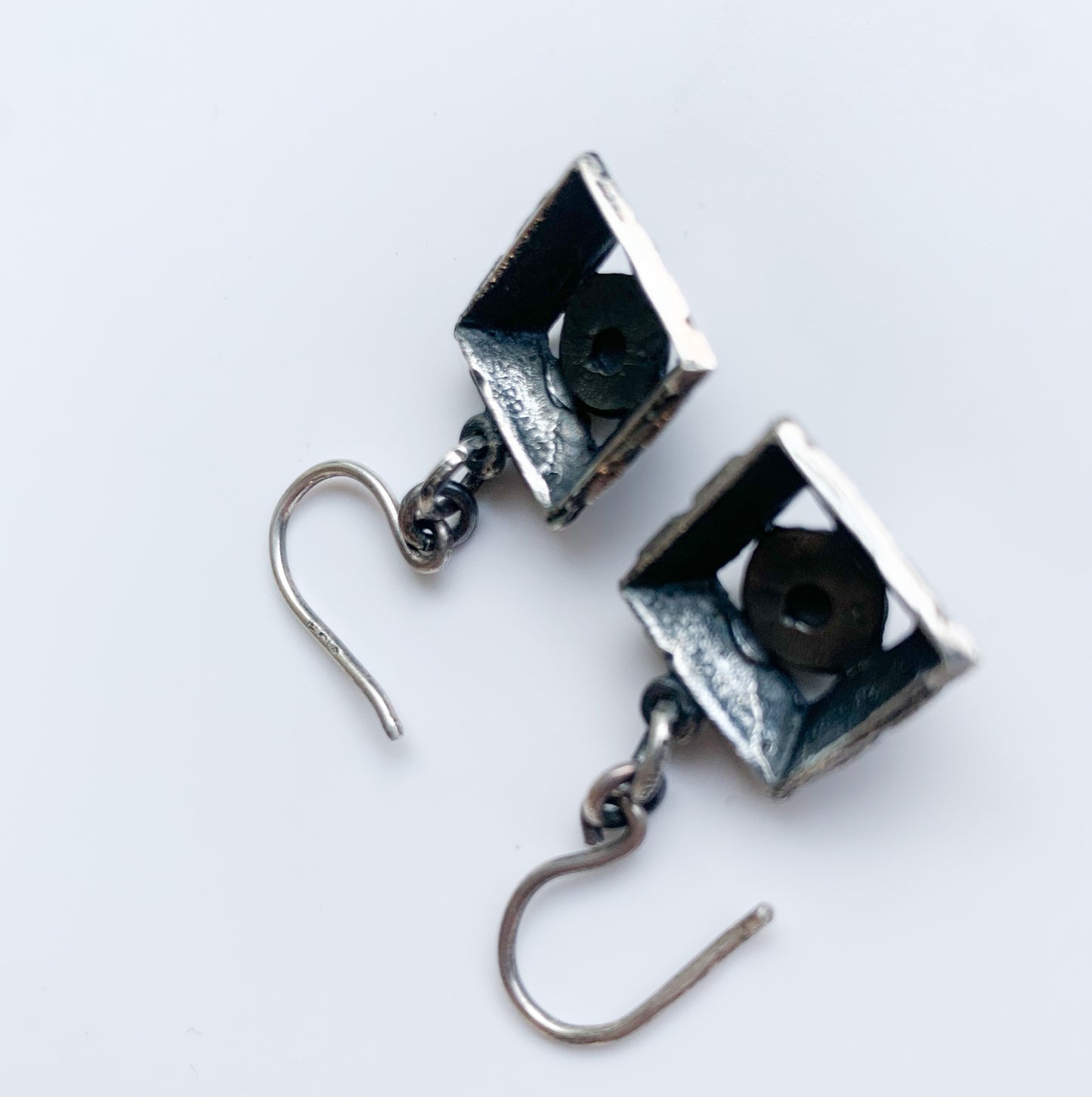 Silver modernist earrings | Pentti Sarpaneva for Turun Hopea