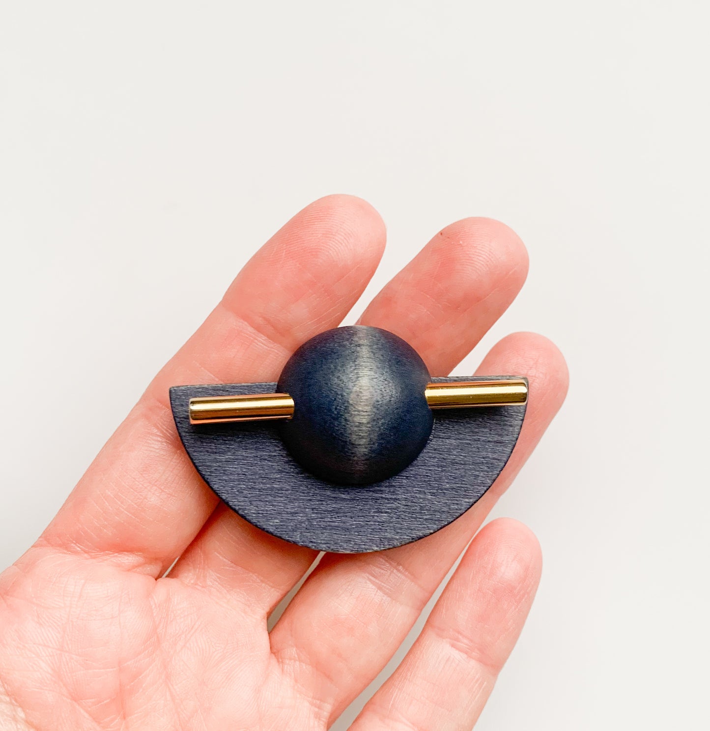 Aarikka blue stained wood sphere brooch