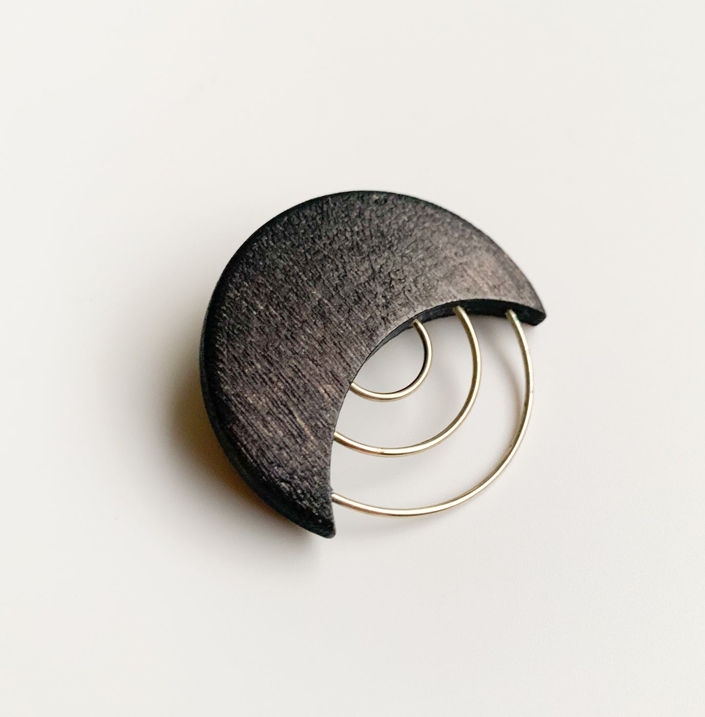 Aarikka graphite tone Crescent Moon wood brooch