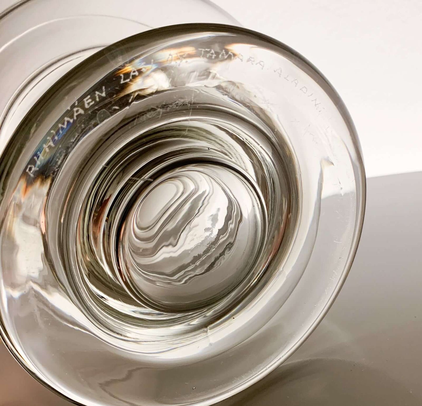 Riihimäen Lasi Tamara Aladin | Tornado Vase, Signed