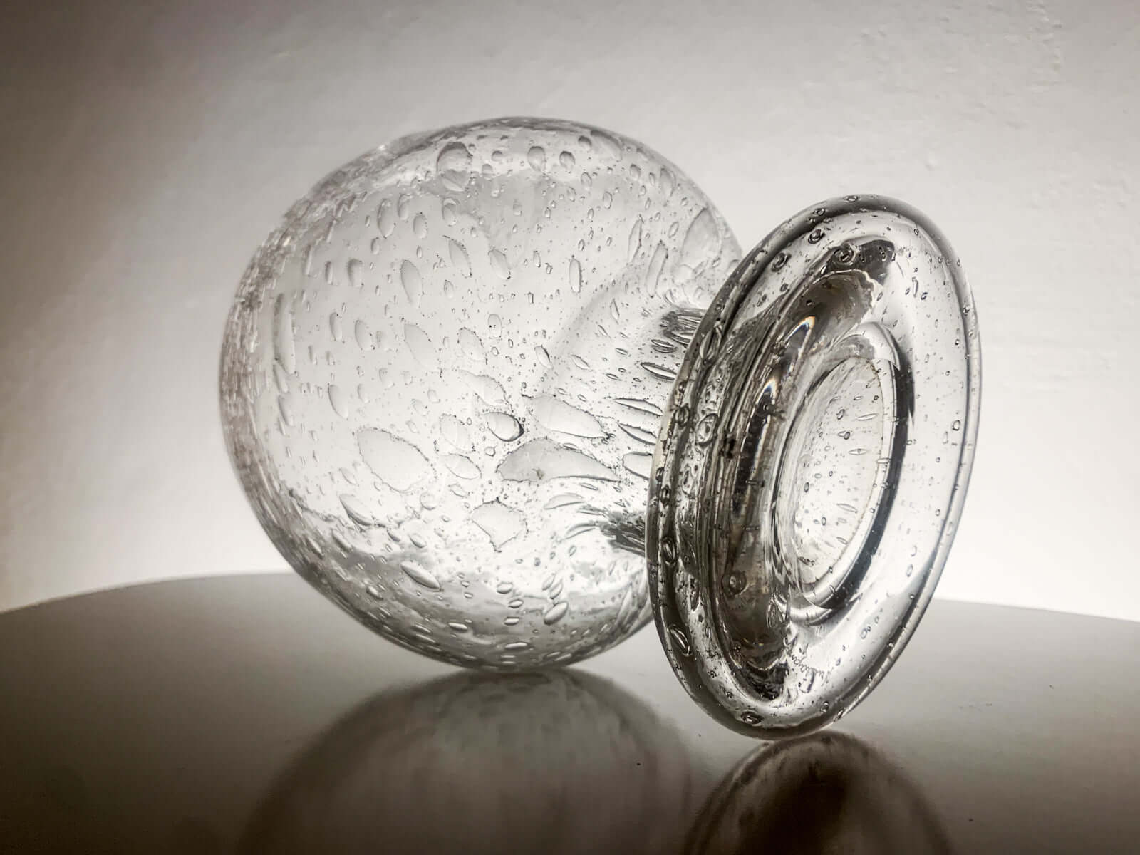 Kaj Franck signature on glass vase | Sargasso vase