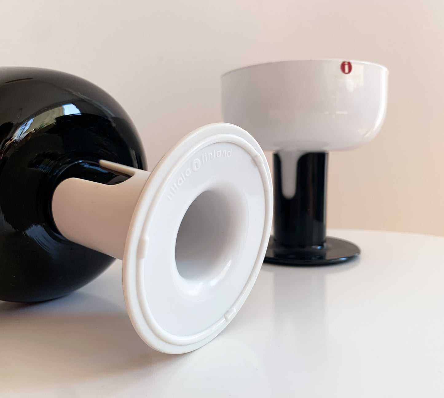 Iittala Kaveri 2 serving bowls | Jorma Vennola