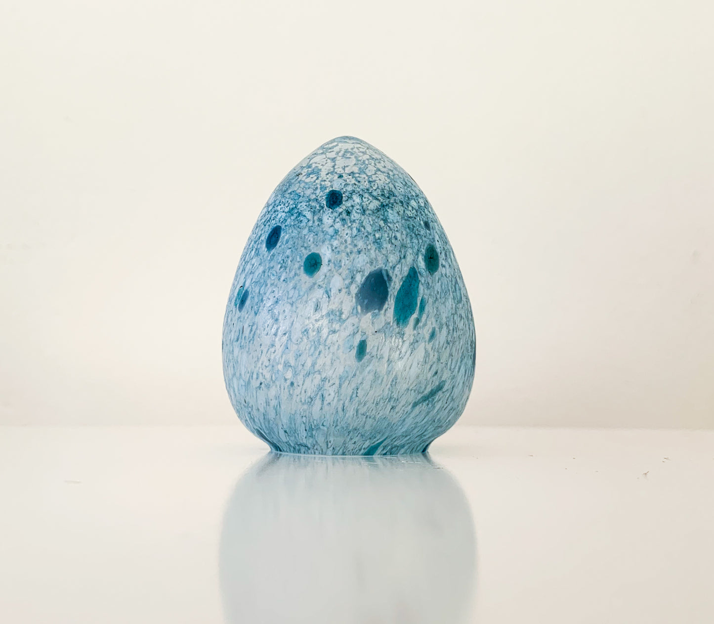 Monica Backström Boda Blue Art Glass Egg, Sweden