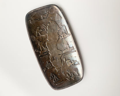 Modernist tray with symbols of Sweden in 1960s. Designer Vera Ferngren