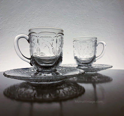Nuutajärvi 2 Apila cup and saucer | Kerttu Nurminen