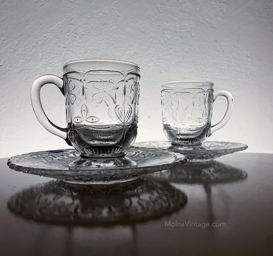Nuutajärvi 2 Apila cup and saucer | Kerttu Nurminen