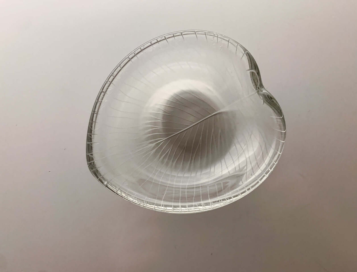 Iittala Tapio Wirkkala, Art glass object Lehti 3268 signed, 1950s
