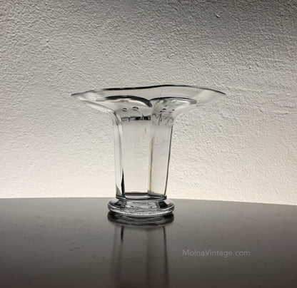 Lumme vase by Kerttu Nurminen, Nuutajärvi