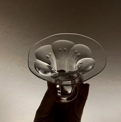 Lumme vase by Kerttu Nurminen, Nuutajärvi