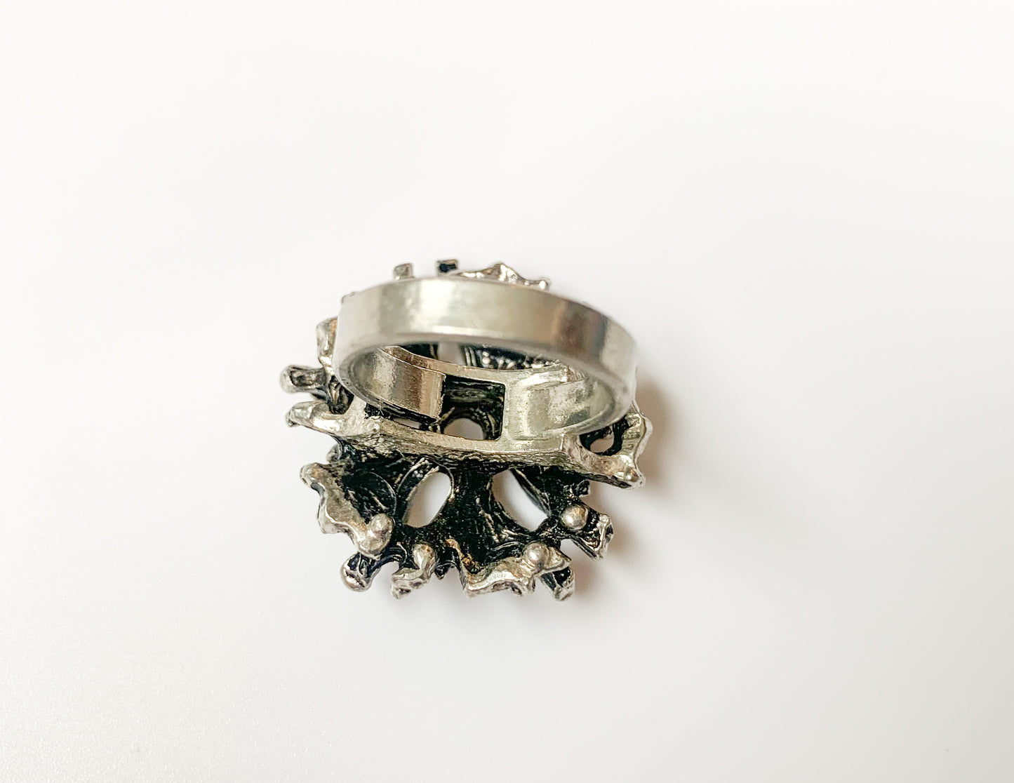 Brutalist pewter ring, design Tapani Vanhatalo, Finland