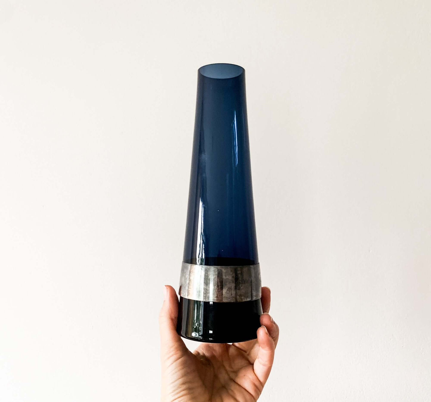 Vase SH105 by Saara Hopea, silver decor | Nuutajärvi
