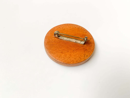 Modernist teak brooch | Scandinavia